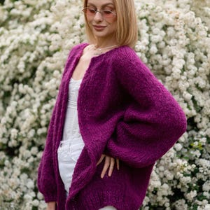 Mohairkofta, vårstickat, överdimensionerad kofta, slow fashion, Damkofta, Fluffig kofta, Stickad kofta, Handstickad kofta bild 10