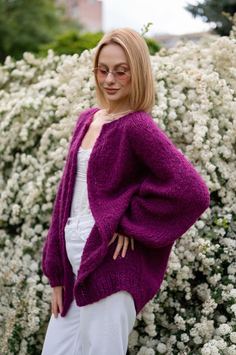 Mohairkofta, vårstickat, överdimensionerad kofta, slow fashion, Damkofta, Fluffig kofta, Stickad kofta, Handstickad kofta bild 10