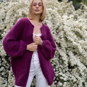 Mohairkofta, vårstickat, överdimensionerad kofta, slow fashion, Damkofta, Fluffig kofta, Stickad kofta, Handstickad kofta bild 7