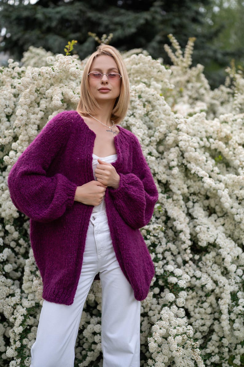 Mohairkofta, vårstickat, överdimensionerad kofta, slow fashion, Damkofta, Fluffig kofta, Stickad kofta, Handstickad kofta bild 7