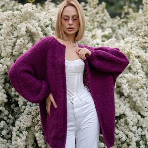 Mohairkofta, vårstickat, överdimensionerad kofta, slow fashion, Damkofta, Fluffig kofta, Stickad kofta, Handstickad kofta bild 4