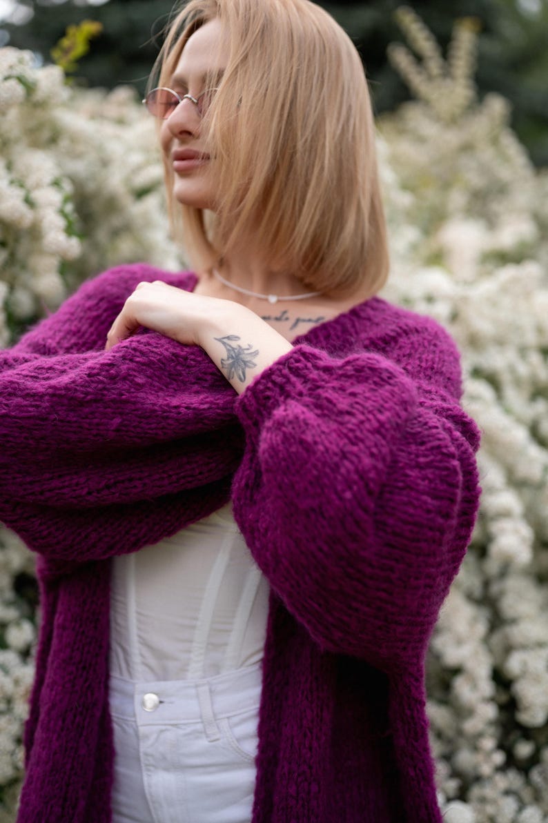 Mohairkofta, vårstickat, överdimensionerad kofta, slow fashion, Damkofta, Fluffig kofta, Stickad kofta, Handstickad kofta bild 8
