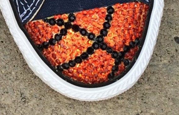 Bébé Bling Converse. Chaussures de basket-ball. Converse fait sur commande. Belles chaussures pour bébé. 1er anniversaire ensemble, les Fans de Basketball. Cadeau de bébé, nouveau cadeau de bébé Bébé Bling Converse. Converse. Converse. Chaussures de basket-ball. Converse fait sur commande. Belles chaussures pour bébé. 1er anniversaire ensemble, les Fans de Basketball. Cadeau de bébé, nouveau cadeau de bébé 27761f