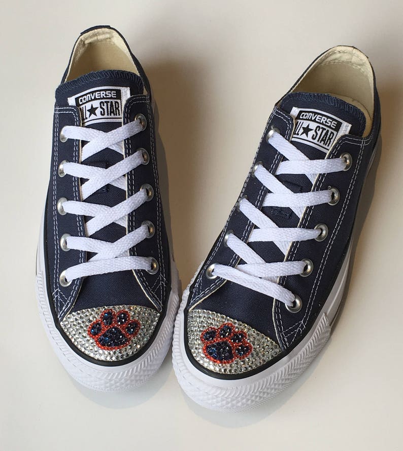 paw print shoe