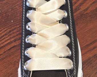 Ivory Satin Shoelaces – 5/8'' Flat Ribbon Laces, Elegant Fancy Laces for Running Shoes, Bridal Sneakers, Weddings & Dress Shoes
