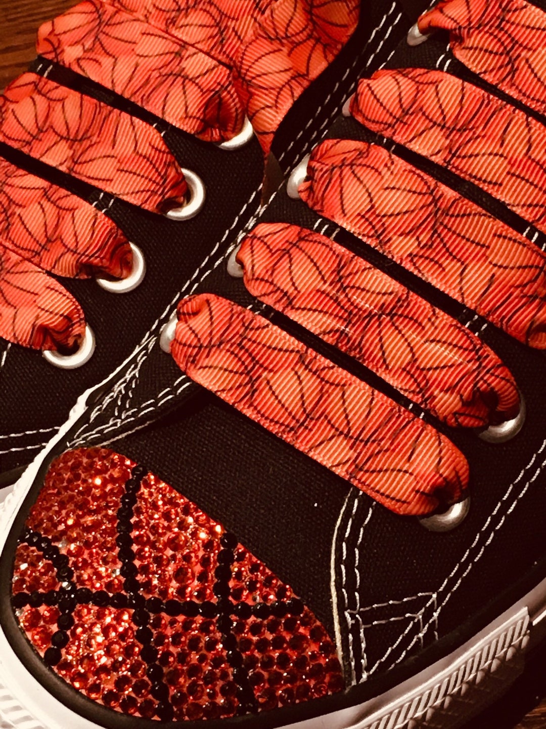 Basketball Shoelaces. 5/8 Orange Grosgrain Shoelaces W/ Basketballs