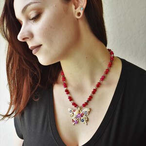 Hot Pink Beaded Necklace with Butterfly Brooch Pin image 5