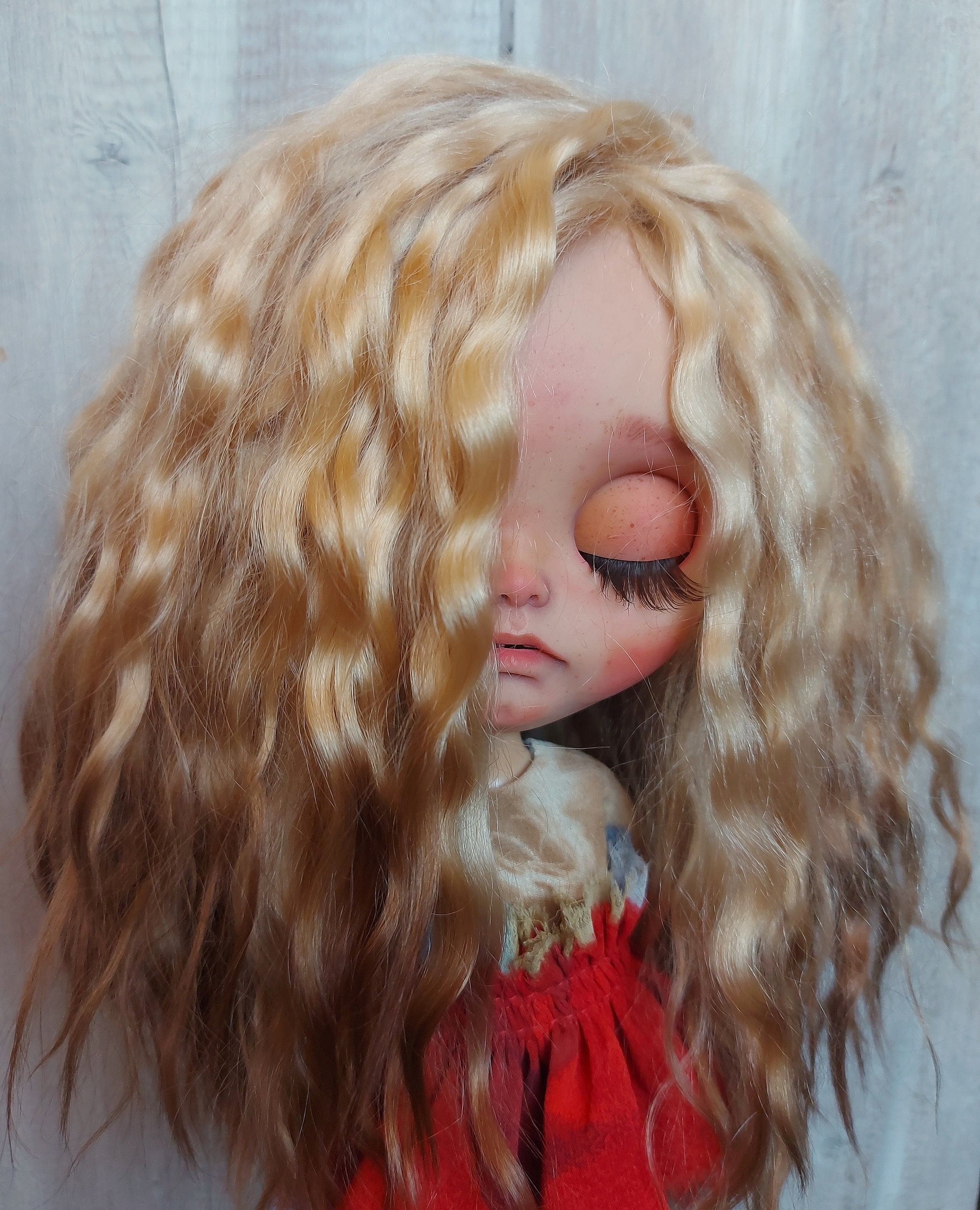 Doll Hair with a Mohair Weft