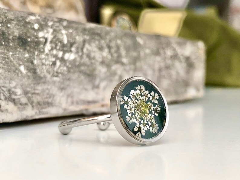 Real flower ring, Queen Annes lace, stainless steel ring, adjustable Ring, Ring Silver image 1