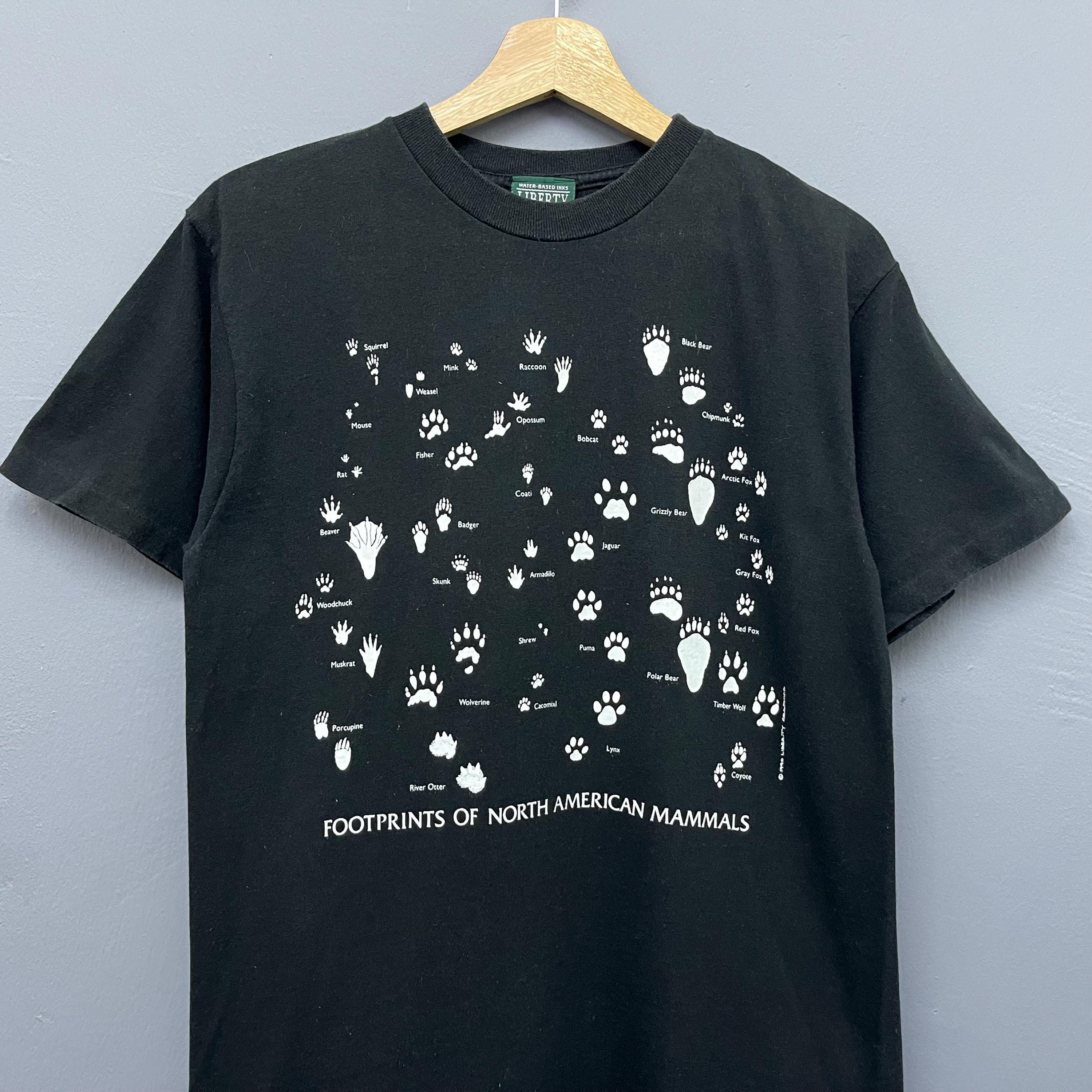 Vintage 90s Footprints of the North American Mammals T-shirt Size
