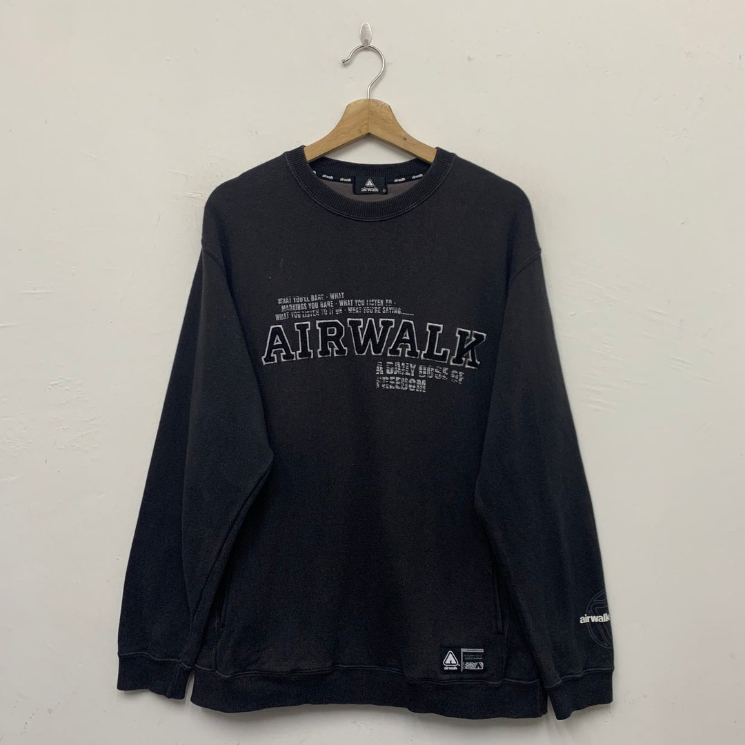 Vintage Airwalk Skateboards Japan Pull…