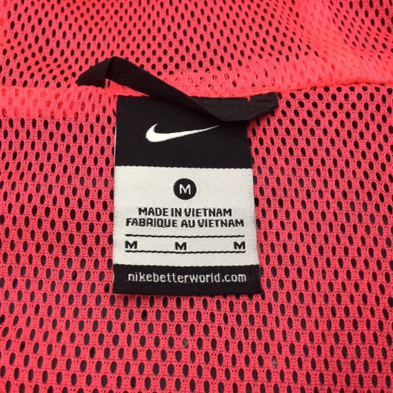 sleeveless windbreaker nike