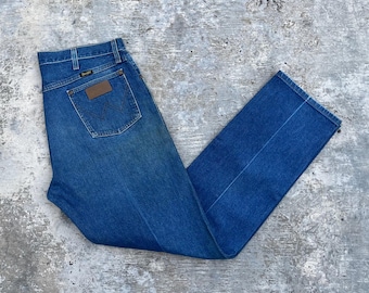 Vaqueros Wrangler 13MWZ vintage de los años 90, fabricados en EE. UU., talla 34 x 33, estilo occidental.