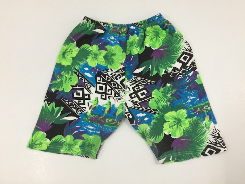 Hawaiian Short PantsHawaii Floral Motif ShortsSize S