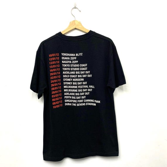 Kasabian Velociraptor! Concert Tour Band T-shirt Size Medium - Etsy