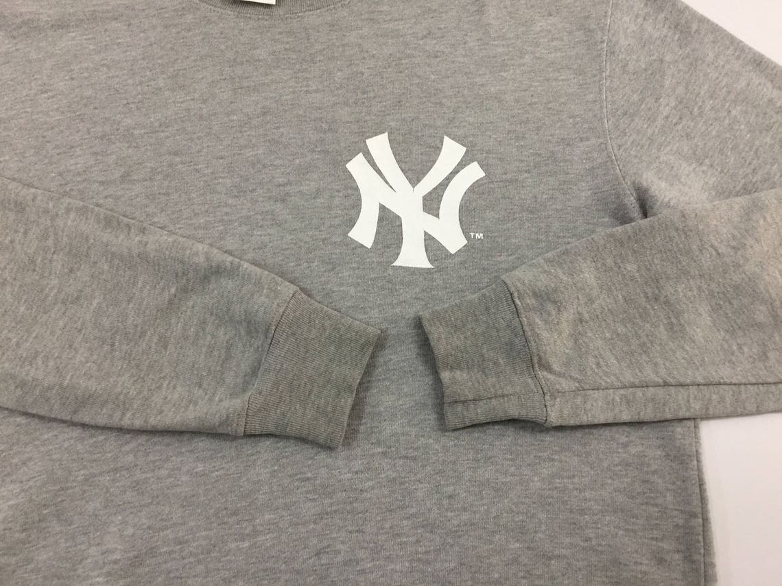 NY Yankee Sweatshirt/New York Yankee Majestic Pullover Sweater | Etsy
