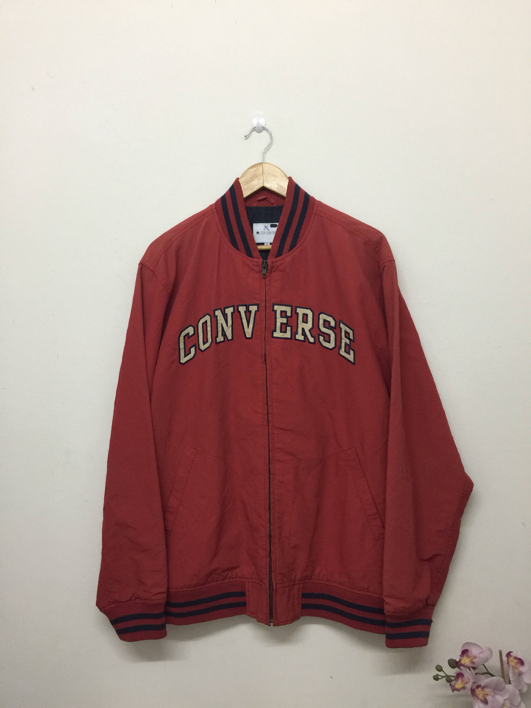 converse varsity red