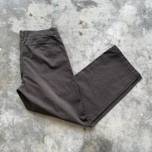 Dockers D2 Pinstripe Brown Pants Casual Trousers Size 33x28