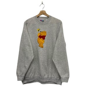 Vintage Winnie The Pooh Embroidered Crewneck Sweatshirt Size Large