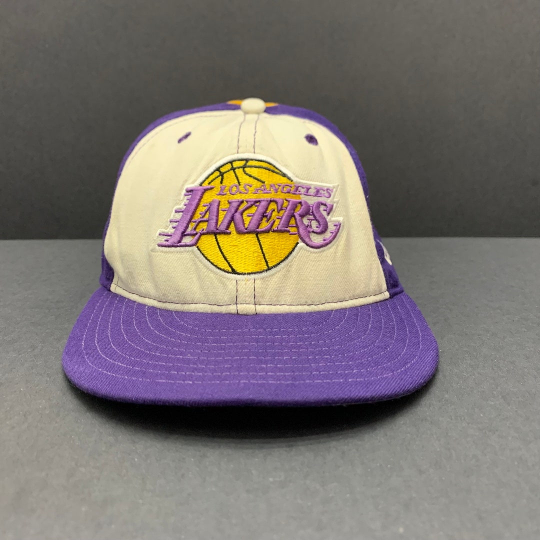 Vintage Los Angeles Lakers NBA by New Era Embroidery Fitted