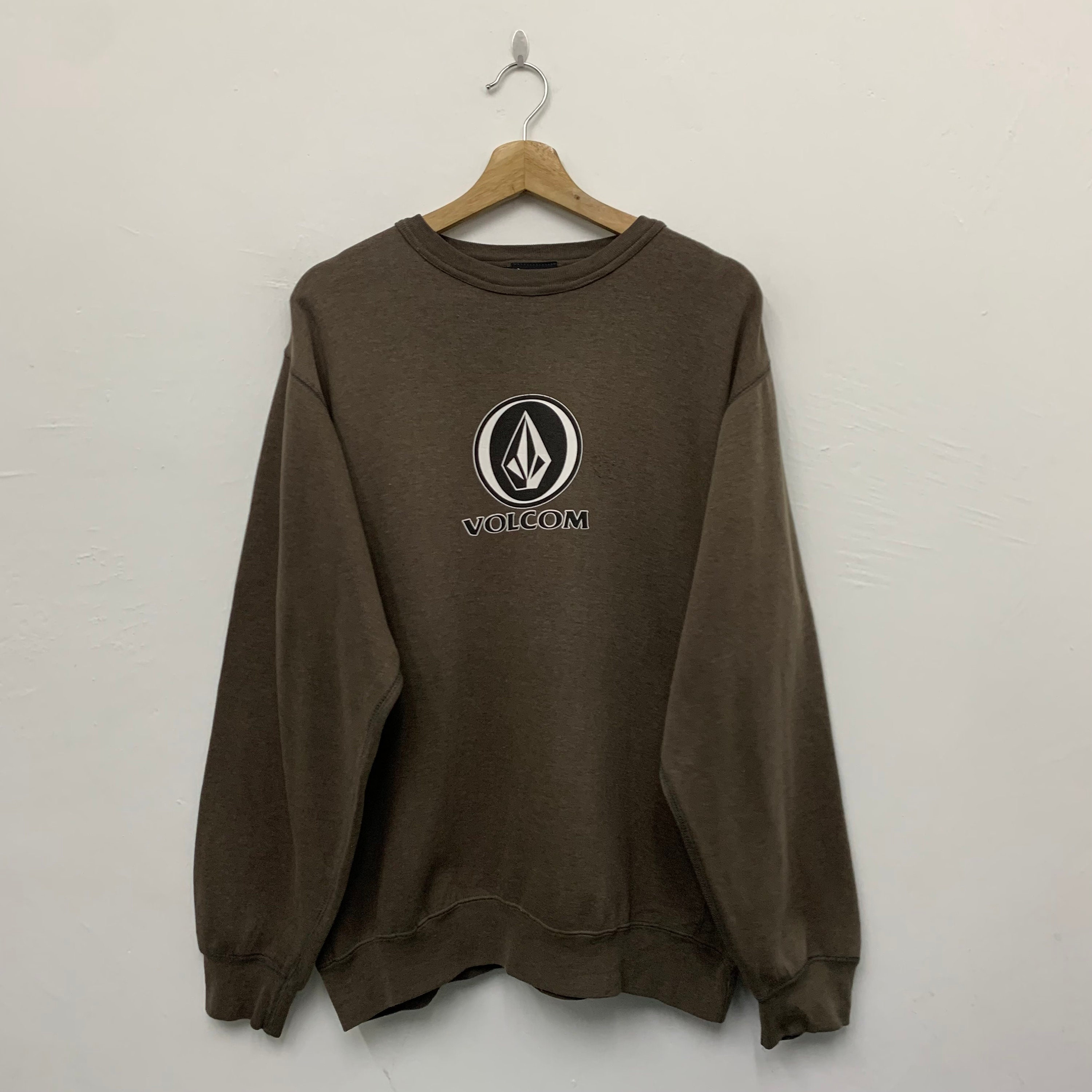 Vintage Volcom Stone Crewneck Sweatshirt Size XL Surf Skate