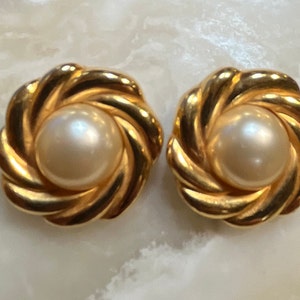 Kenneth Lane Pearl Cabochon Clip On Earrings