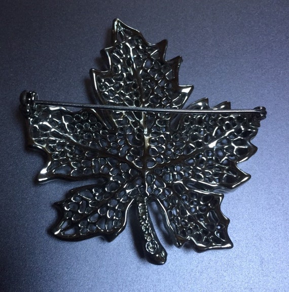 Sarah Coventry Silver Tone Filigree Leaf Brooch -… - image 4