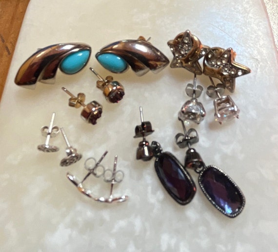 Lot of 7 Pairs of Pushback Earrings - 7 Pairs of … - image 1