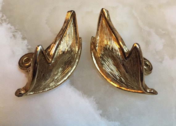 Monet Gold Tone Leaf Clip On Earrings - image 1