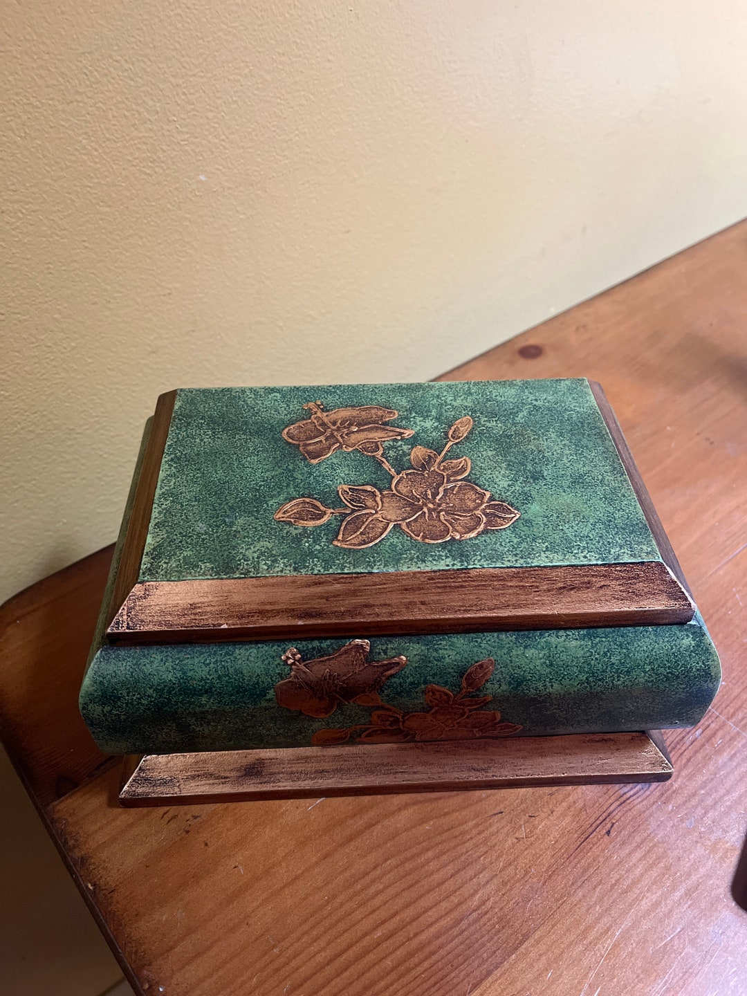 Vintage Green and Gold Asian Style Jewelry Box Etsy