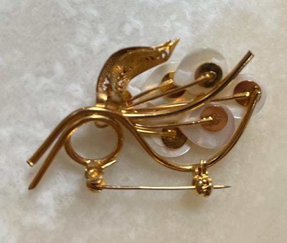 Broche Vintage Dorée - Or Fin Filigrane Avec Cristal Bleu Solitaire - Modèle 5246