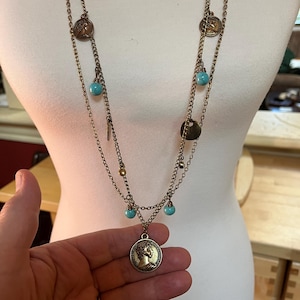 Queen Elizabeth II Australia 1981 Coin Necklace