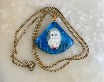 Vintage Hand Painted White Cat Pendant - Polynesian Artifacts Hand Painted Cat Necklace