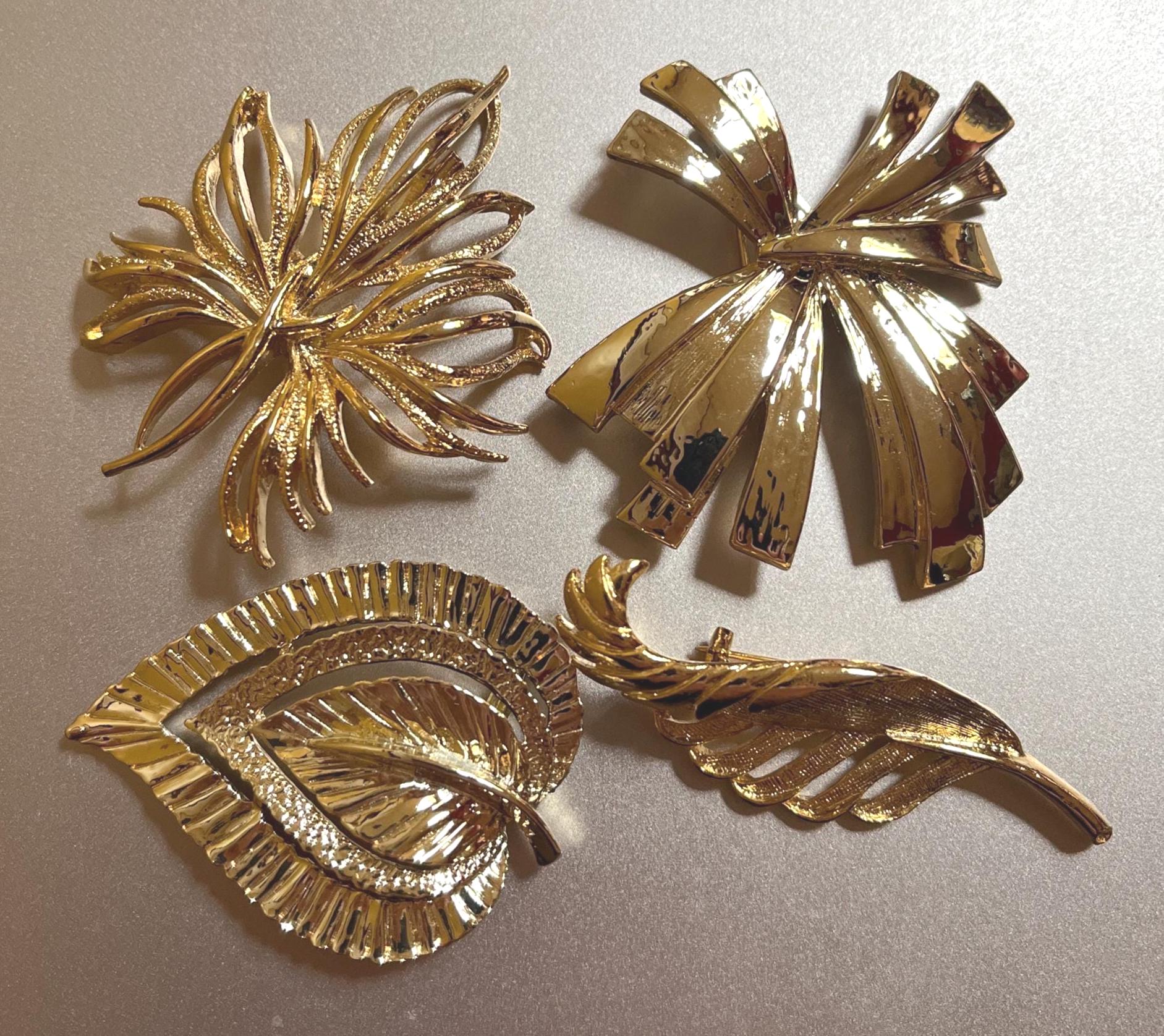 broche rétro noeud bijou vintage couleur or effet diamanté