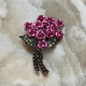Avon NR Pink Rose Bouquet Brooch - Avon NR Floral Pin