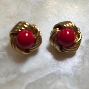 Red Cabochon Gold Tone Clip-On Earrings