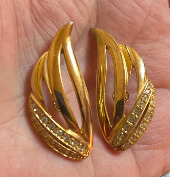 Boucles D’oreilles Vintage En Résine Et Strass – Couleur Doré Neige Brillant – Fermoir Clip – Neuf Sans Emballage – Style Rétro