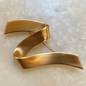 Monet Gold Tone Zigzag Brooch - Monet Ribbon Pin