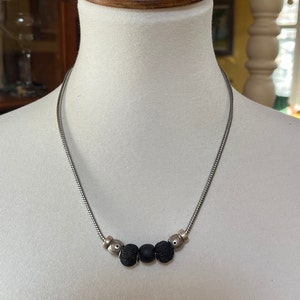 Silber Ton und schwarz Choker - Silber Ton & Schwarz Bib Halskette
