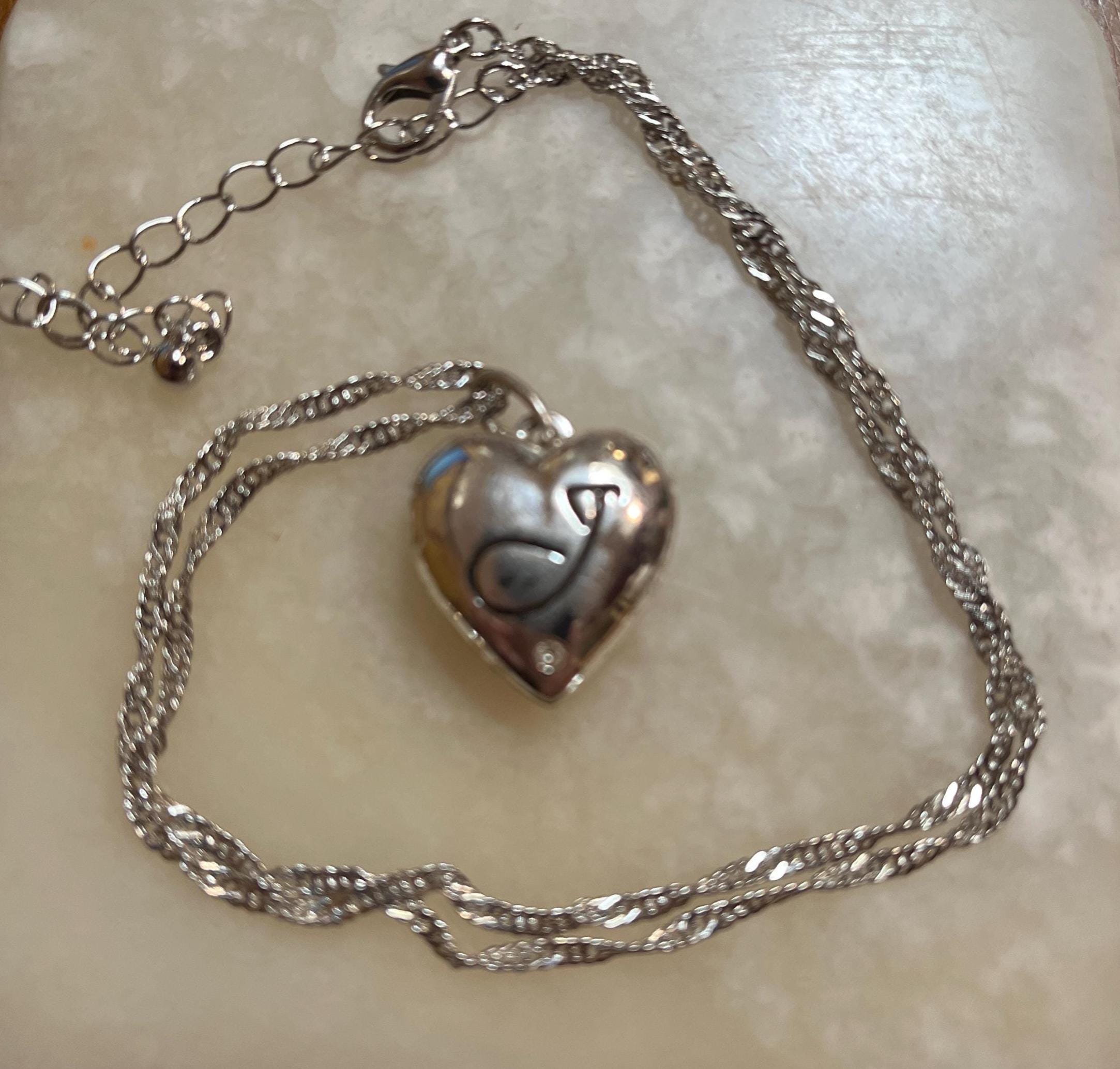 Amour Sterlingsilber Diamant Akzent Herz Medaillon Anhänger Mit
