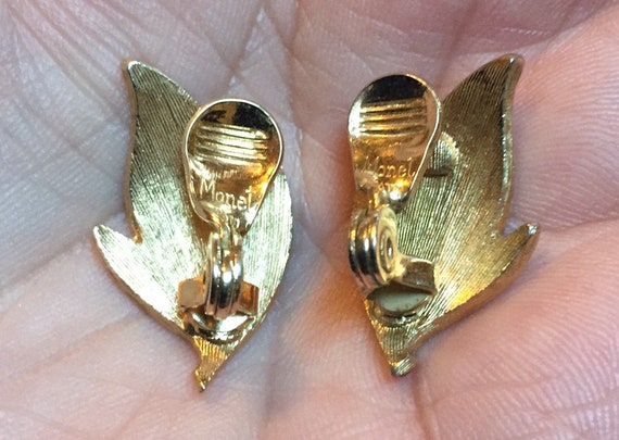 Monet Gold Tone Leaf Clip On Earrings - image 3