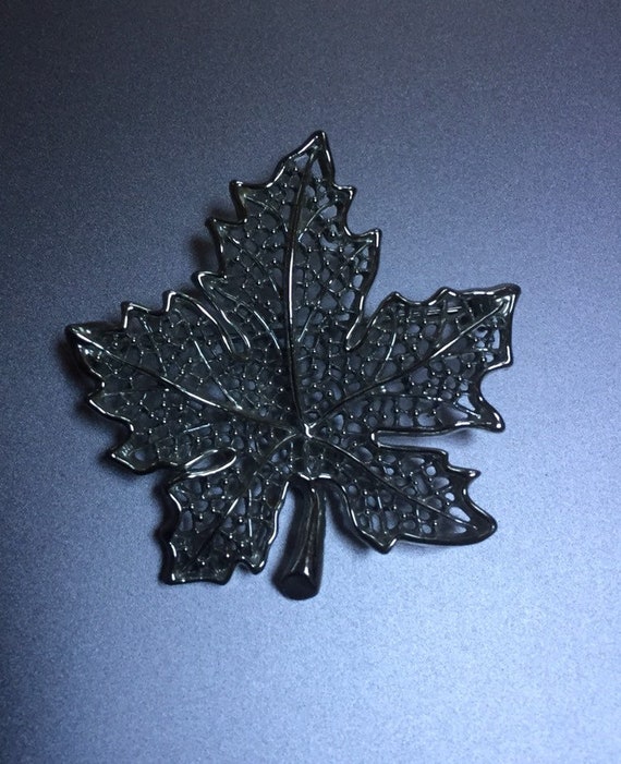 Sarah Coventry Silver Tone Filigree Leaf Brooch -… - image 3