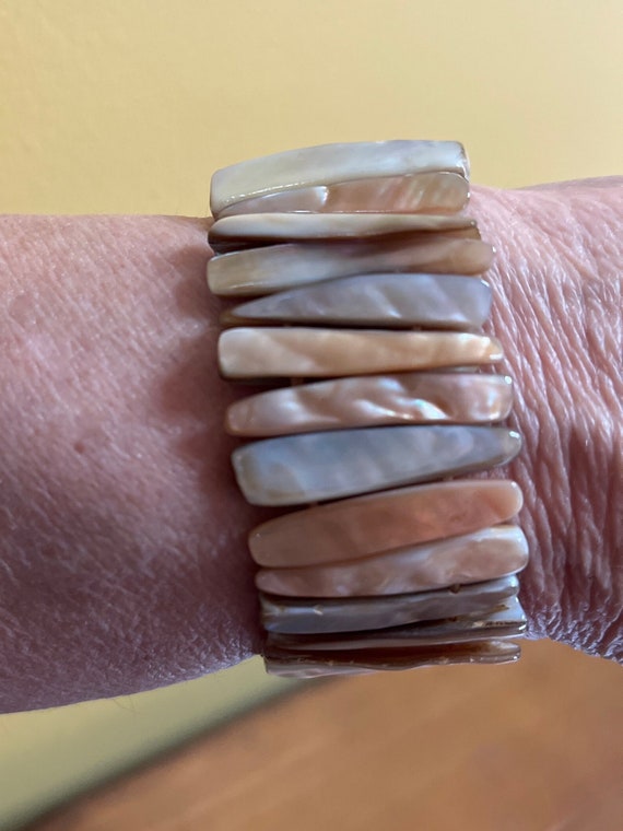 Tan Abalone Shell Bracelet - Elastic Stretch Shel… - image 2
