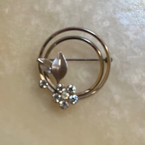 Krementz Silver Tone Rhinestone Floral Brooch