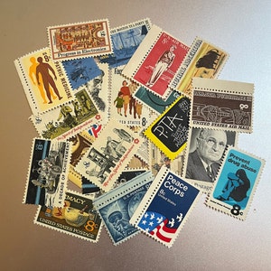 25 United States Uncanceled 8 cent Commemorative Stamps