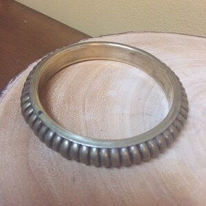 Vintage Brass Coiled Bangle Bracelet: Ribbed Design