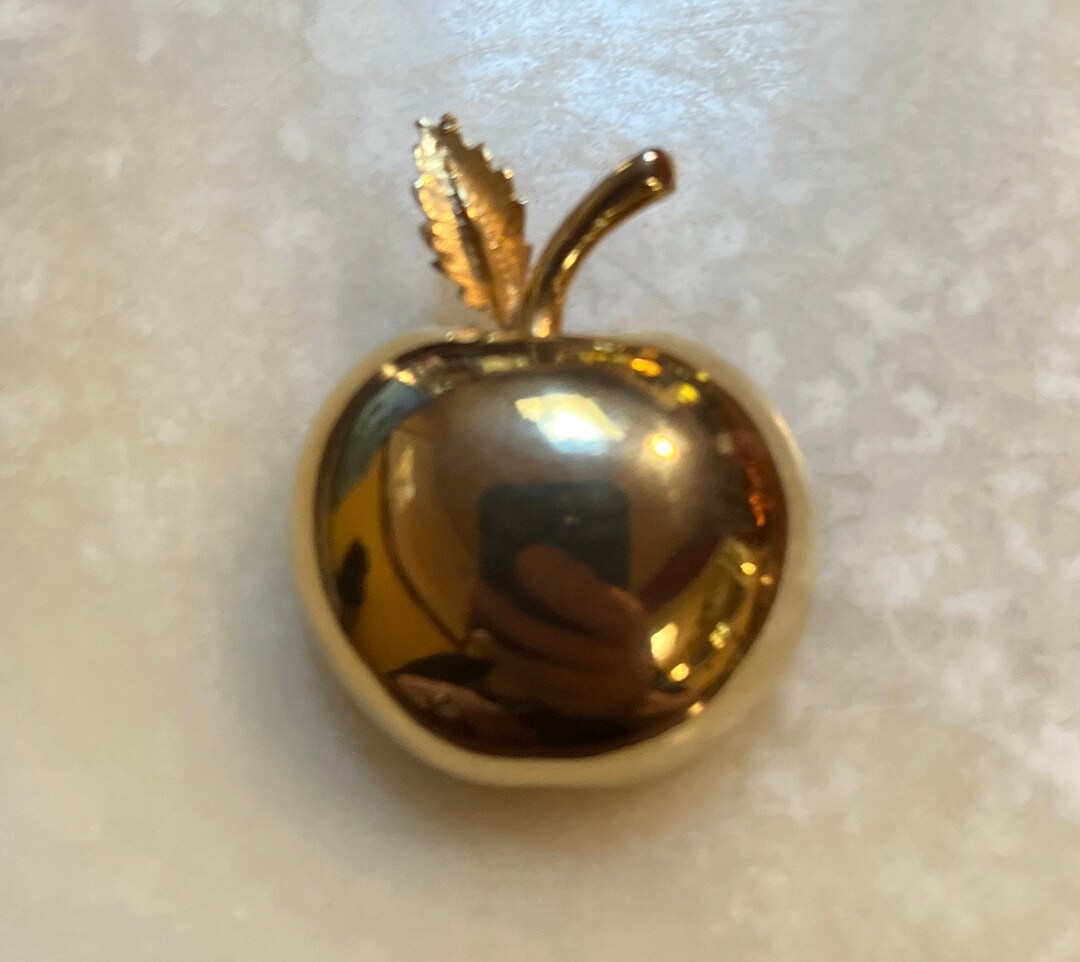 Broche épingle Jacques Esterel Dorée émaillée - Bijou Vintage Occasion, Origine France