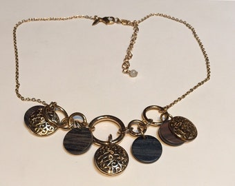 Vintage NWT Gold Tone Bib Necklace - Avon NWT Jewelry Necklace