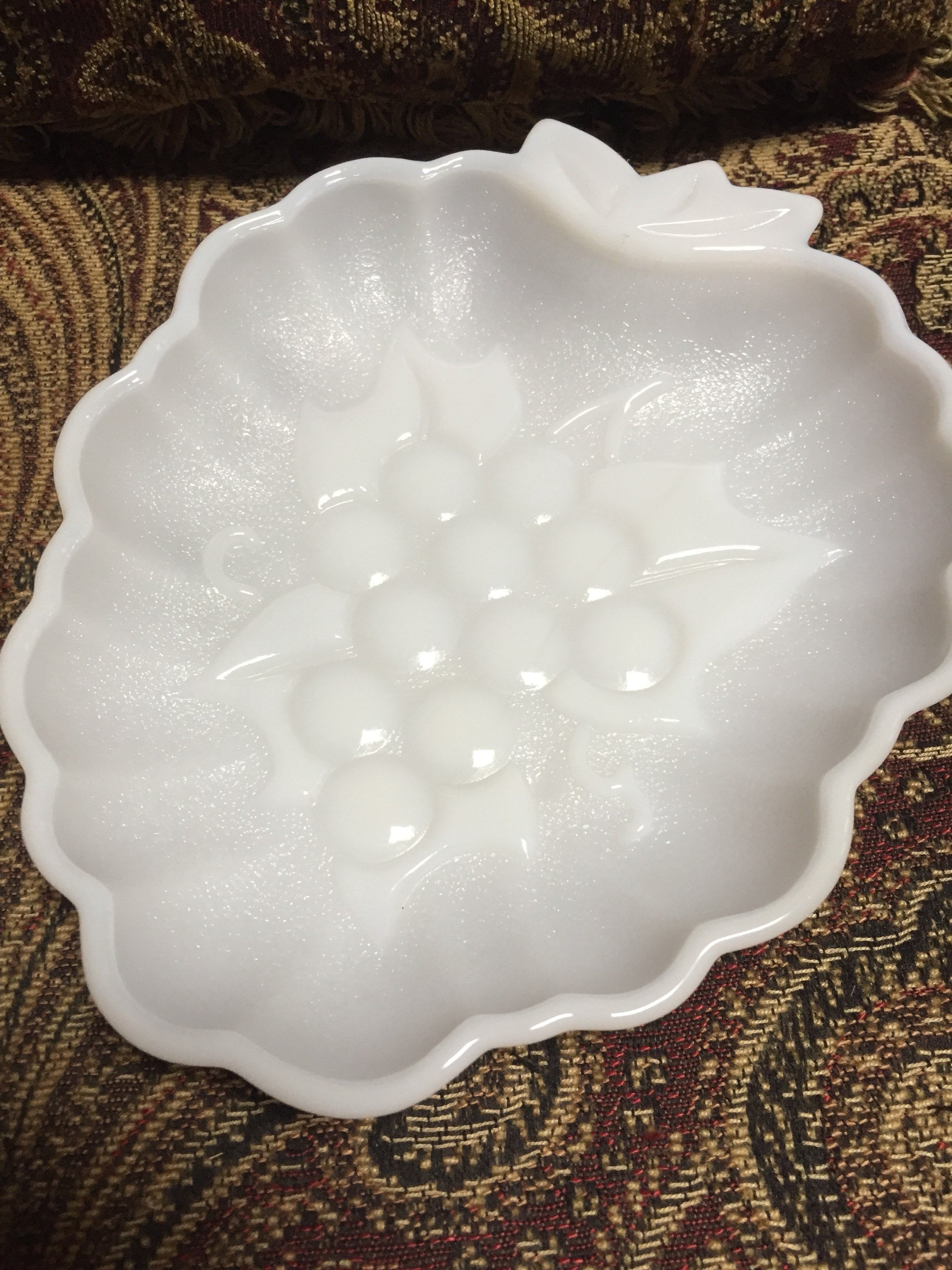 Vintage Milk Glass Candy Dish- Grape Design - Etsy 日本