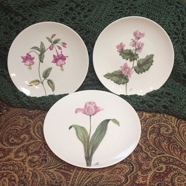 Set of 3 Bareuther Waldsassen Hand Painted Pink Flower Porcelain Plates - Bavaria Germany